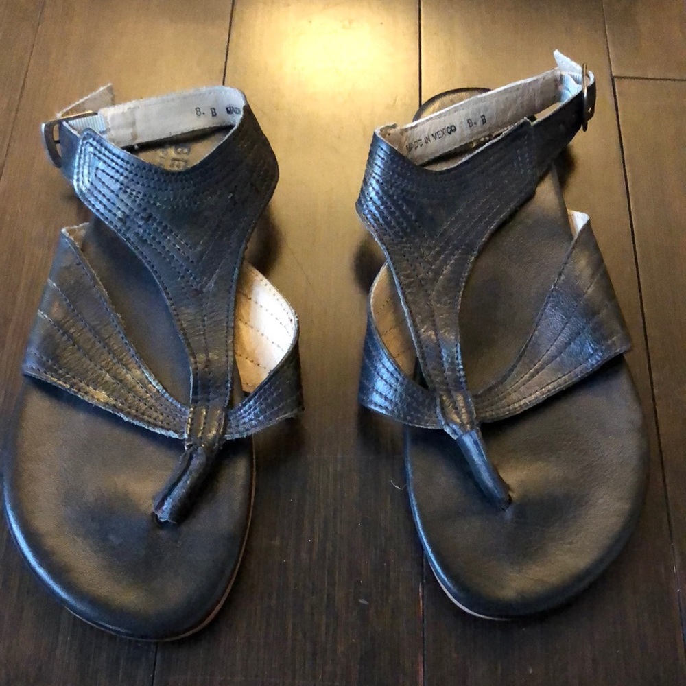 Bed Stu like new flip flops w/ ankle strap. EUC!